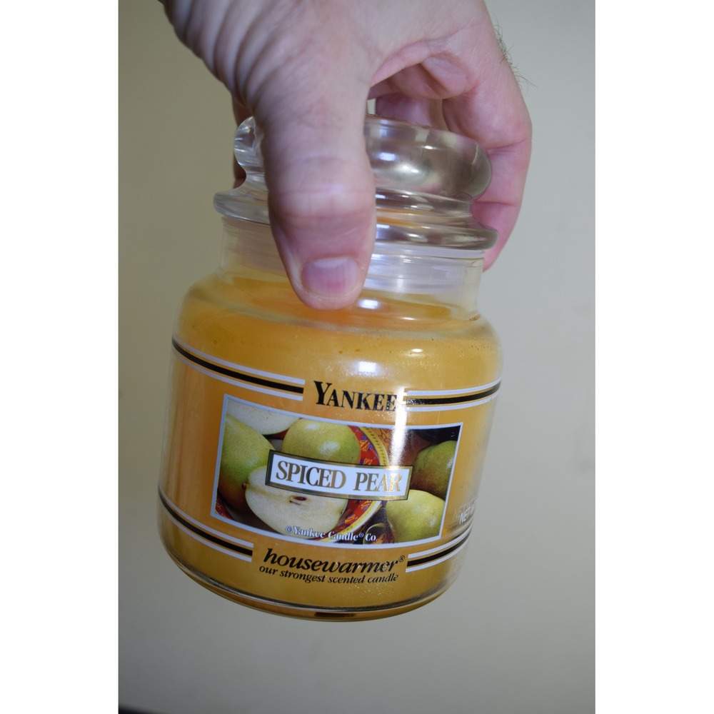Yankee Candle Spiced Pear Housewarmer 14.5 oz Medium Jar Scented Candle 114463